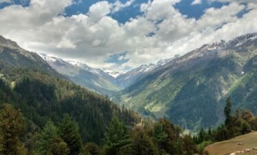 ChanderKhani Pass Trek – Manali